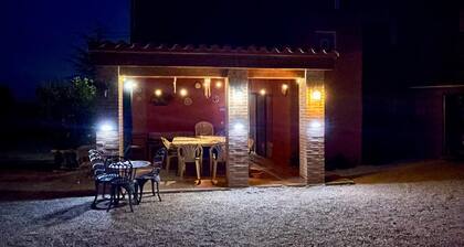 Appartement 'Los Diegos' avec vue sur la montagne, terrasse privée et jardin privé