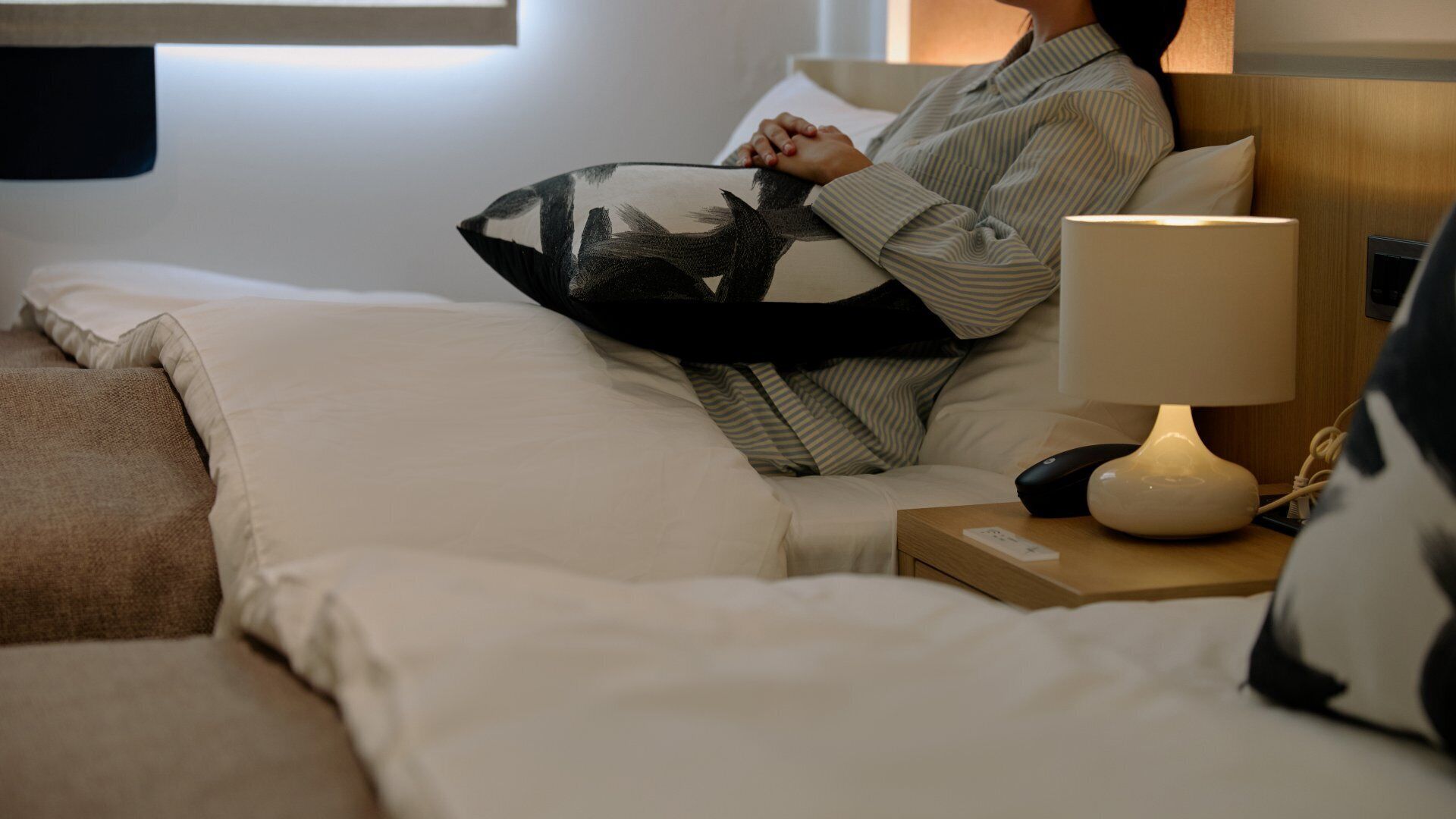 Ropa de cama de alta calidad y cortinas blackout 