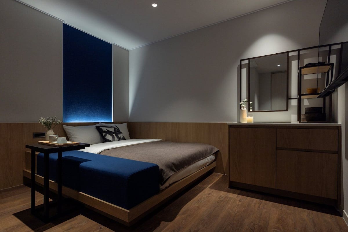Standard A | Premium bedding, free WiFi, bed sheets