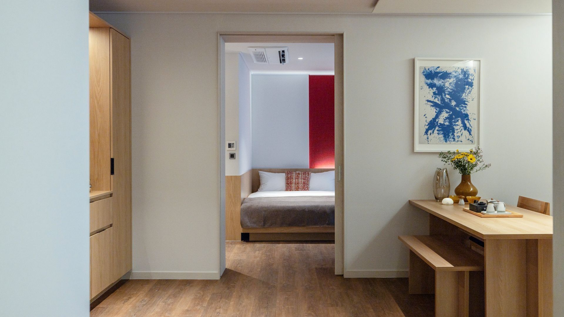 Signature | Literie de qualité supérieure, rideaux occultants, chambres insonorisées