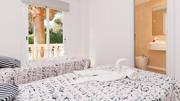 3 chambres, fer et planche Ă repasser, Wi-Fi gratuit, draps fournis