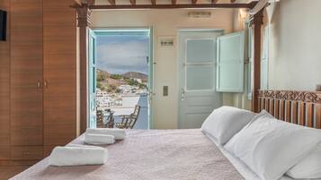 1 habitación, tabla de planchar con plancha, wifi gratis y ropa de cama