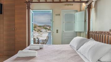 1 habitación, tabla de planchar con plancha, wifi gratis y ropa de cama