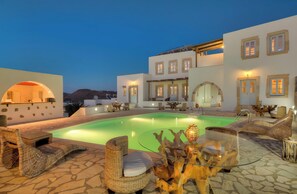 Pool - Room 'Double  Sea View  No 4' with Sea View, Wi-Fi and Air Conditioning (Patmos)