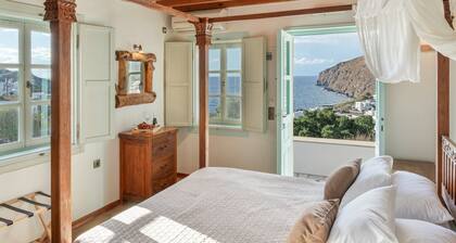 Room 'Double Sea View No 4' with Sea View, Wi-Fi and Air Conditioning
