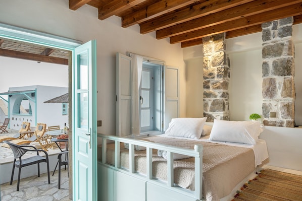 1 habitación, tabla de planchar con plancha, wifi gratis y ropa de cama 