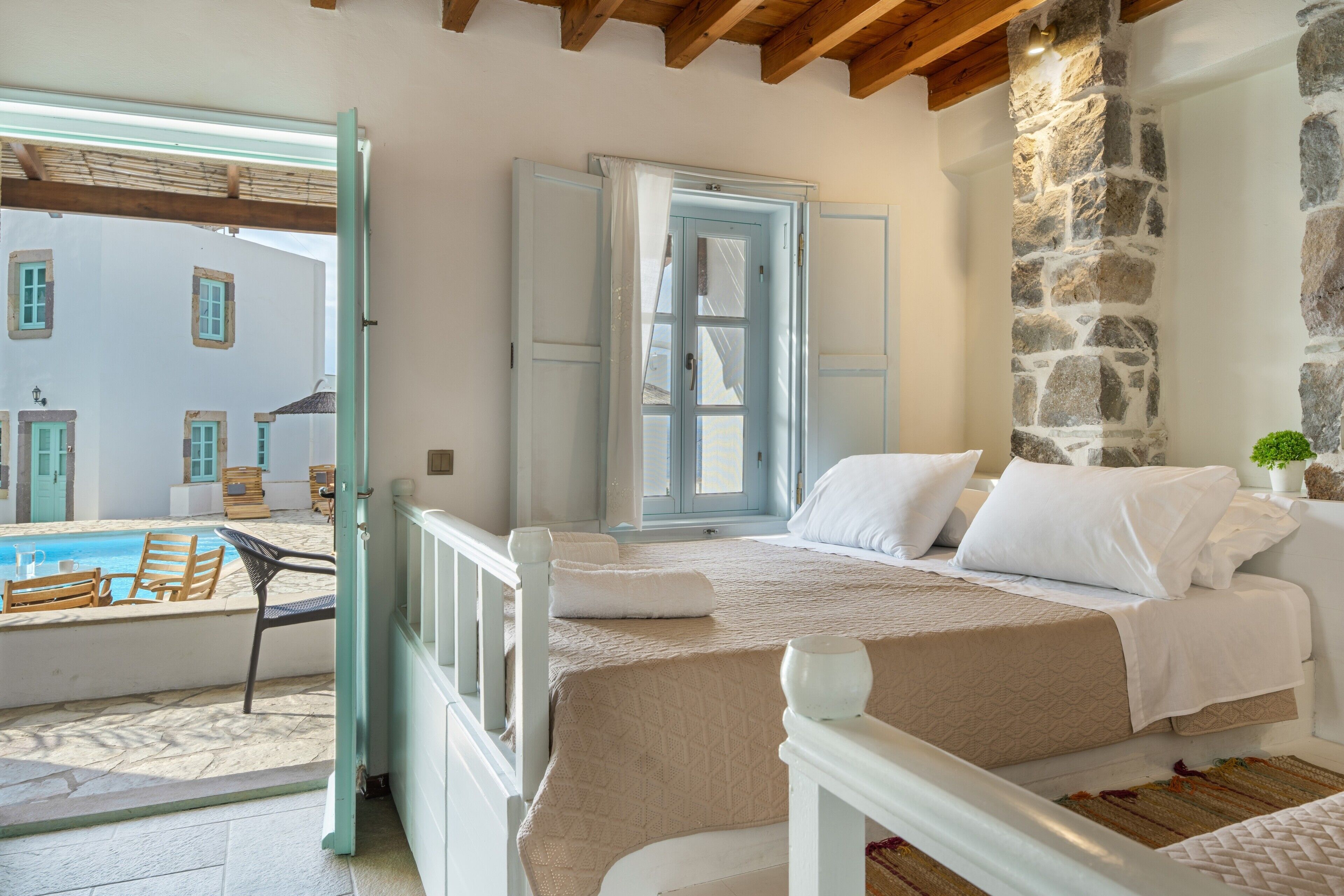 1 chambre, fer et planche à repasser, Wi-Fi gratuit, draps fournis