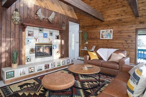 TV connectée, cheminée