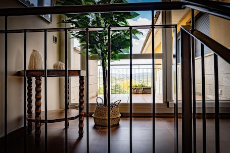 Interior. Villa 'Casa El Rasillo' with Lake View, Private Terrace and Wi-Fi