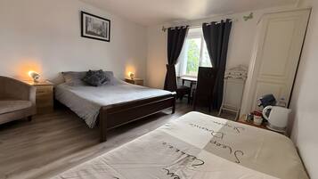 2 Schlafzimmer, Bettwäsche