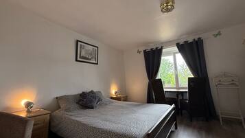 2 habitaciones y ropa de cama