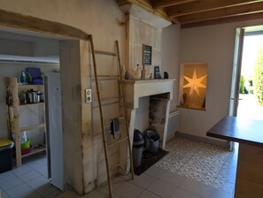Interior - Holiday Home 'La Bonne Chauffe' with Shared Pool, Private Terrace and Wi-Fi (Verrières)