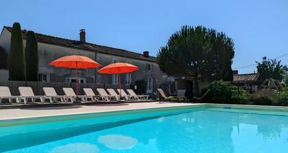 Holiday Home 'La Bonne Chauffe - Serpentin' with Shared Pool, Private Terrace and Wi-Fi