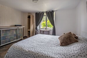 1 Schlafzimmer, Bügeleisen/Bügelbrett, kostenloses WLAN, Bettwäsche