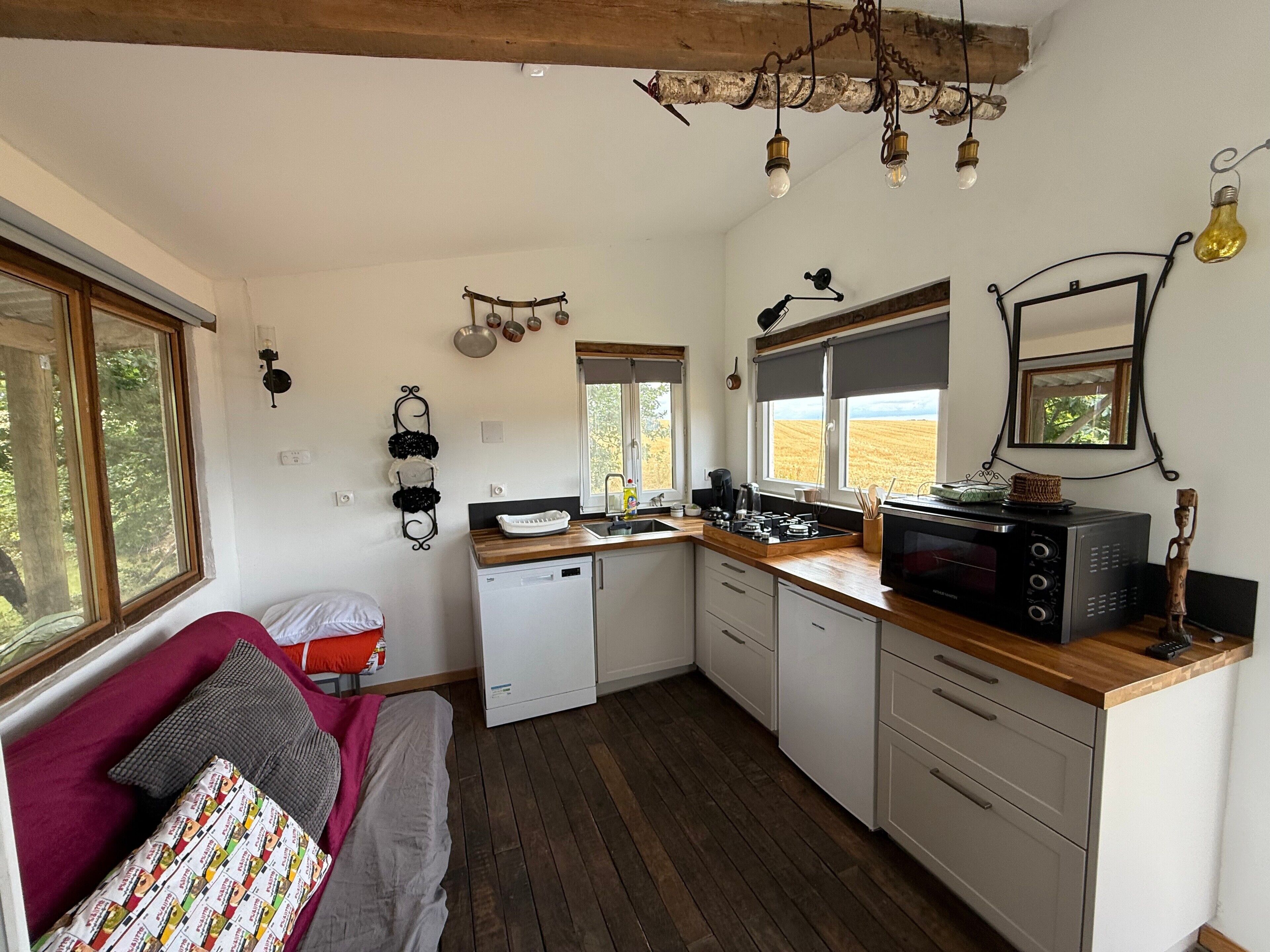 Frigorifero, forno, piano cottura, lavastoviglie