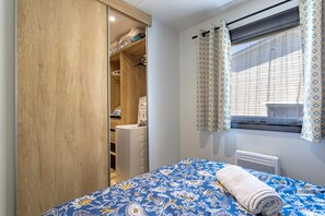 3 Schlafzimmer, BĂŒgeleisen/BĂŒgelbrett