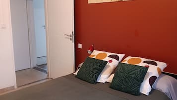 2 bedrooms, free WiFi, bed sheets, wheelchair access