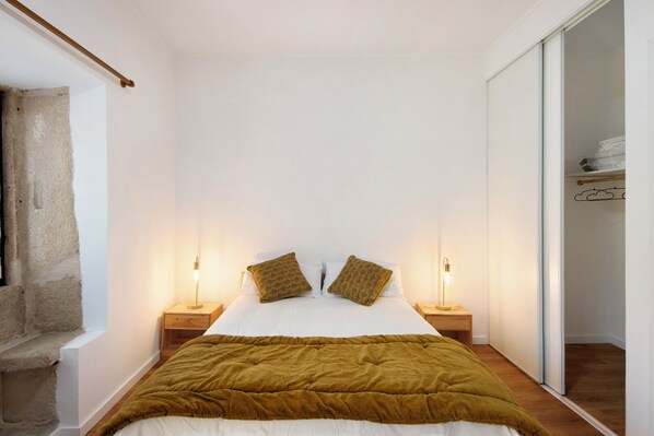 1 bedroom, free WiFi, bed sheets