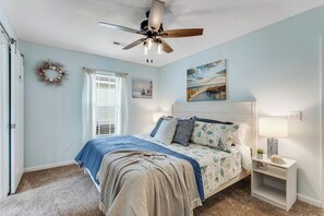 3 soverom, strykejern/-brett, reiseseng for barn og wi-fi