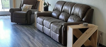 Pony Express Silverleaf Retreat 