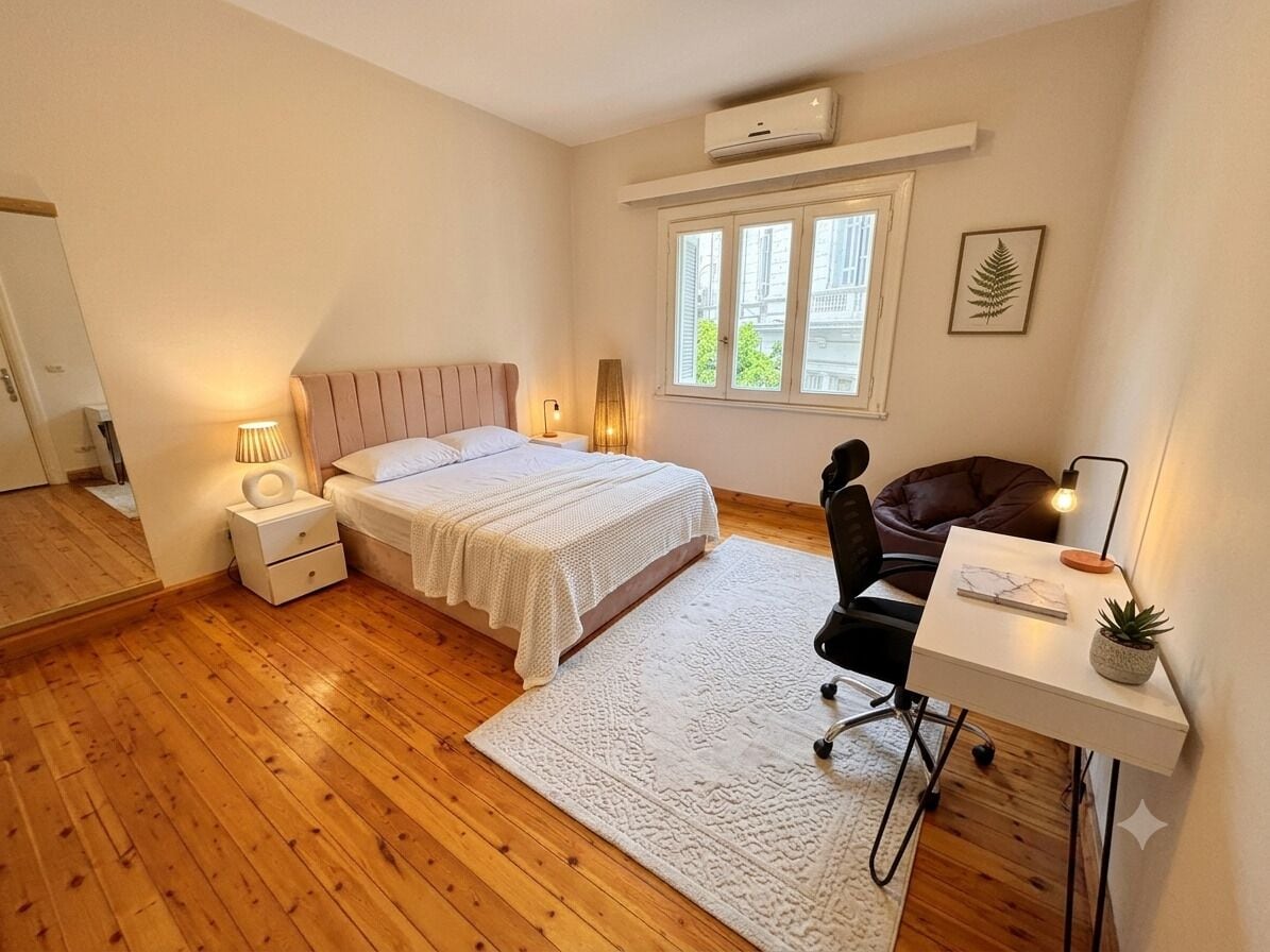 1 bedroom, in-room safe, desk, iron/ironing board