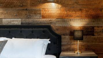 1 bedroom, iron/ironing board, travel cot, WiFi