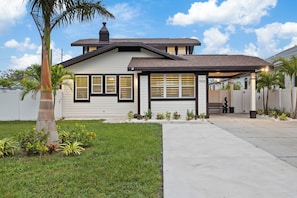 Exterior - Habana Luxury Bungalow- Heated pool (Tampa)