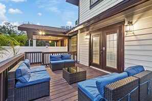 Terrace/patio - Habana Luxury Bungalow- Heated pool (Tampa)