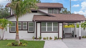 Exterior - Habana Luxury Bungalow- Heated pool (Tampa)