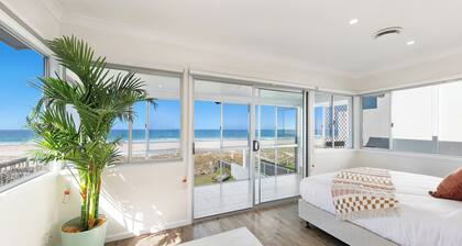 Seaside Serenity | Exclusive Beachfront Escape. Absolute Beachfront 4 BR Parking