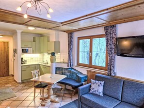 TV, fireplace - Apartment Studio by Interhome (Sankt Anton am Arlberg)