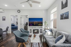 Fernseher, Kamin