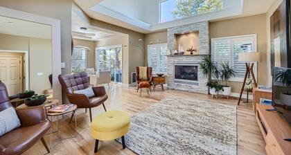 North Boulder 5BR/4BA retreat for 10: yard, AC, BBQ, Wi‑Fi, pet-friendly