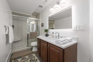 Hair dryer, towels
