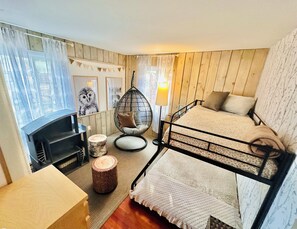 4 bedrooms, iron/ironing board, travel crib, WiFi