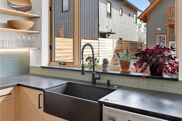 Interior - Charming Modern Home in Missoula - Family Friendly and Quiet! (Missoula)