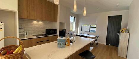 Microwave, oven, stovetop, dishwasher