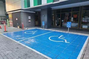 Free self parking - My Misto Homestay, Riverson Soho (Kota Kinabalu)