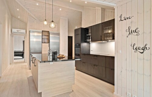 Nice home in Tisvildeleje with WiFi