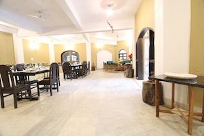 Restaurant - Mridu Kishore Resort (Bichhiya)