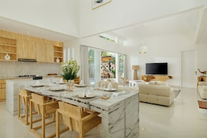 Villa, Pool View | Dining room