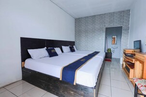 Family Double Room, Garden View | Free WiFi, bed sheets