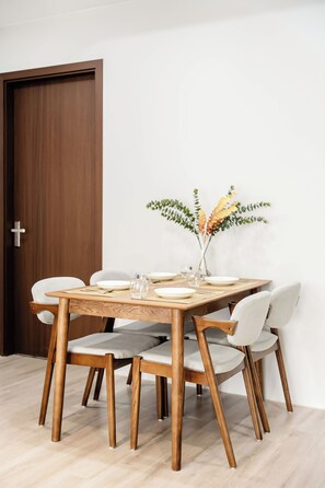 Premium Apartment, 1 Bedroom | In-room dining - FLESTA Nui Truc Serviced Apartment & Hotel (Hanoi)
