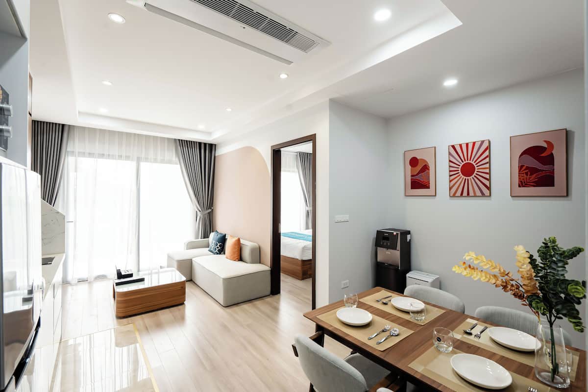 City Apartment, 1 Bedroom | 1 bedroom, in-room safe, individually furnished, blackout drapes