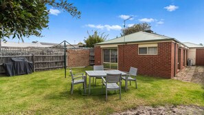 屋外ダイニングエリア