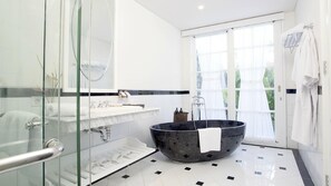 Bathroom - SOLTERRA SEMINYAK Boutique Hotel & Spa Powered By Archipelago (Seminyak)