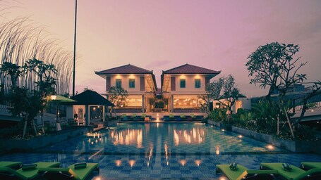 SOLTERRA SEMINYAK Boutique Hotel & Spa Powered By Archipelago – Affordable hotel in Seminyak