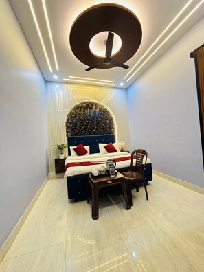 Superior Double Room | Soundproofing