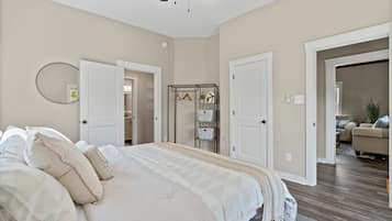 1 bedroom, free WiFi, bed sheets