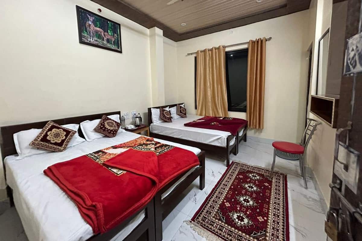 Standard Quadruple Room | Free WiFi, bed sheets